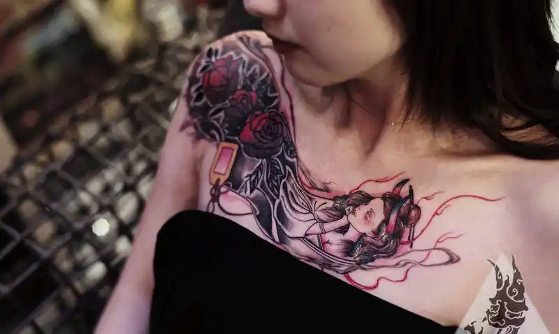 前胸遮盖纹身图片_胸部new school纹身图案(2)_山西省太原市纹身店-an