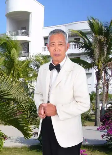 今天正月二十三(2019年2月27日),是姥爷七十二岁生日,在这里祝他老人