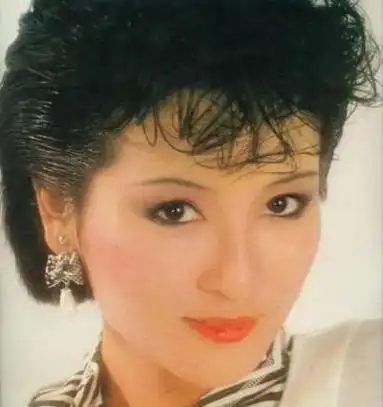 被谢贤养了12年用青春换来2000万分手费38岁的coco现状如何