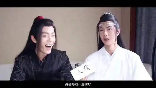 花絮:肖战吐槽王一博拍哭戏很好看