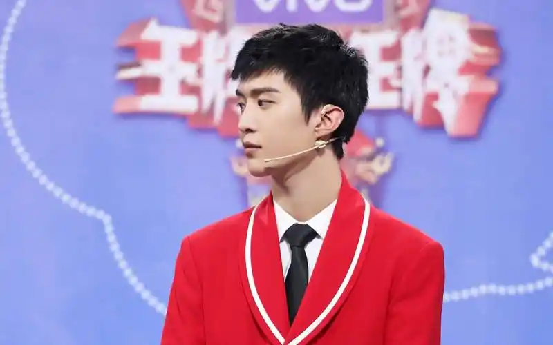 除了杨超越之外,范丞丞也是如此.