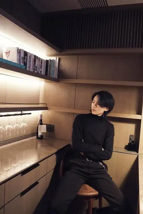 中性风格女生帅起来没男生什么事了那些中性风格女生你被谁飒到了