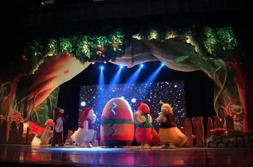 【剧场】《丑小鸭》儿童舞台剧圆满结束啦!小朋友们可开心了