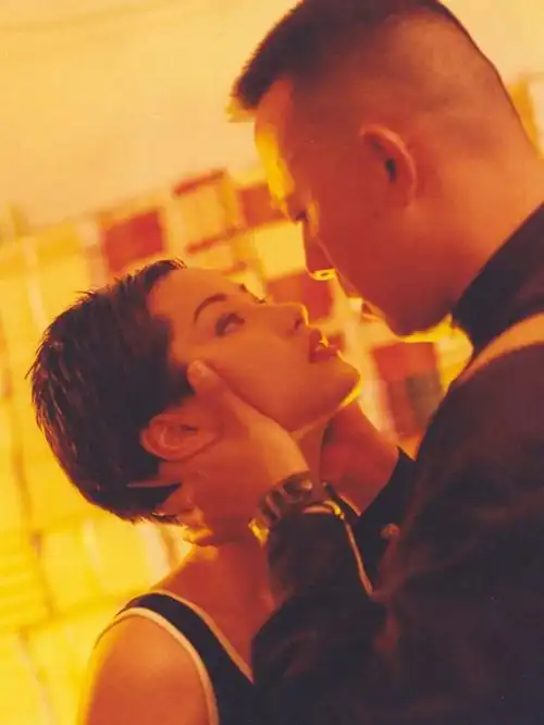 上映时被骂不伦不类的《有话好好说》,后来在豆瓣上收获8.3分的高分