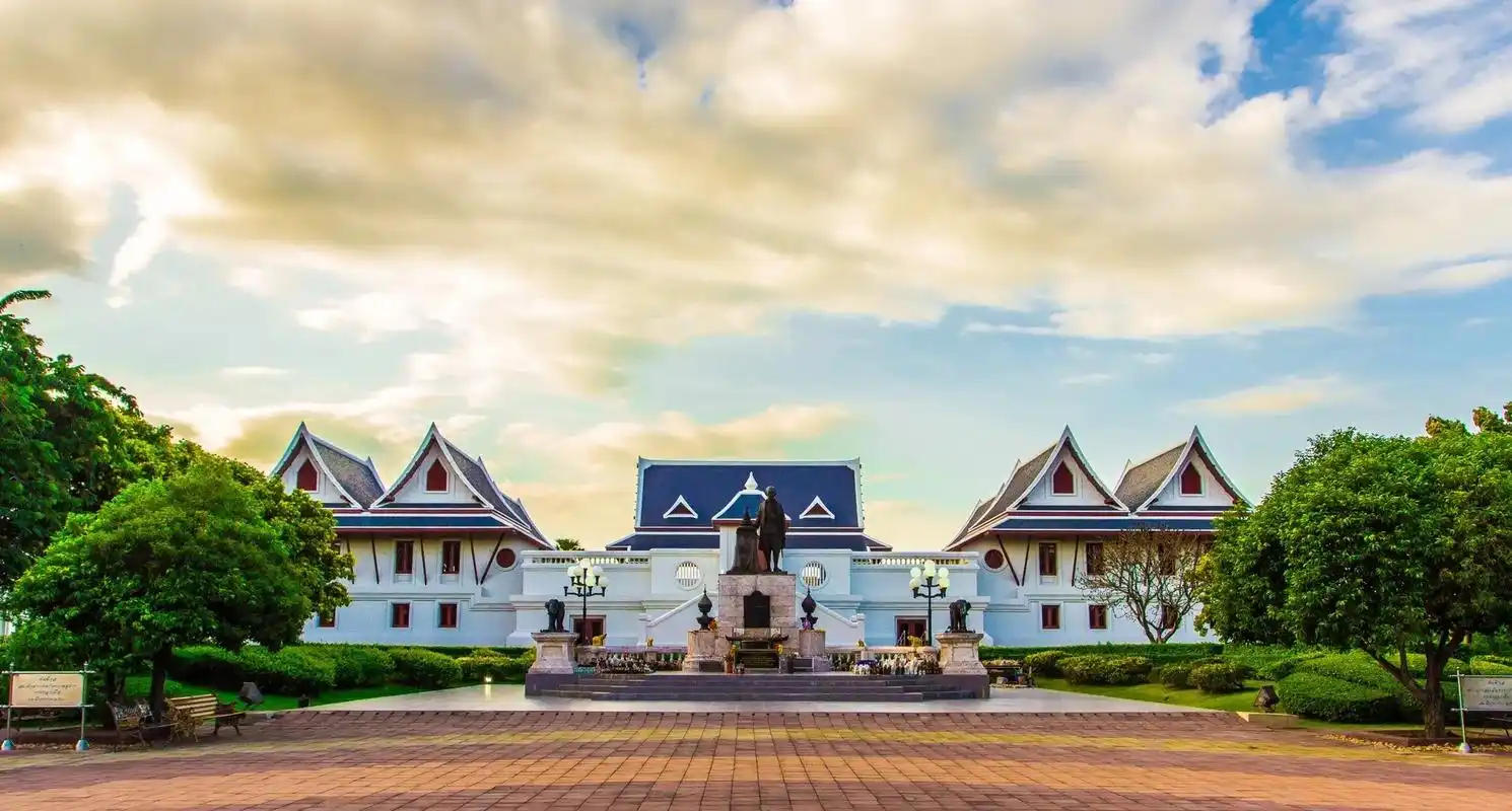 泰国先皇理工大学本硕博项目