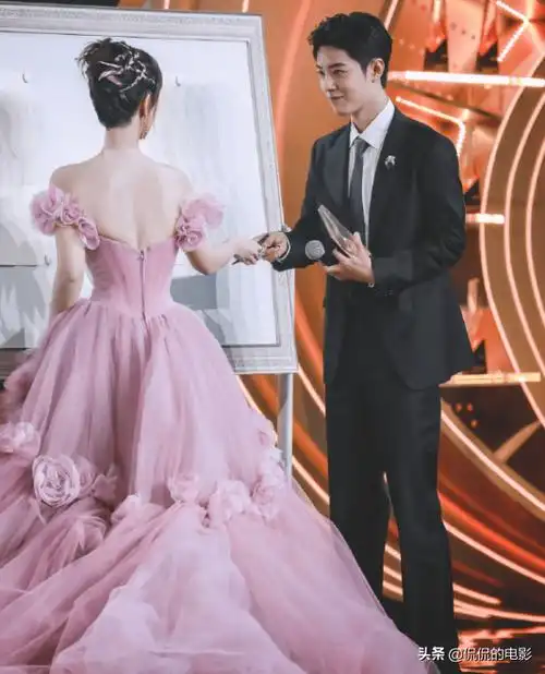 微博之夜"博君一肖"同台无望,肖战,杨紫确认出席,三连冠稳了_活动