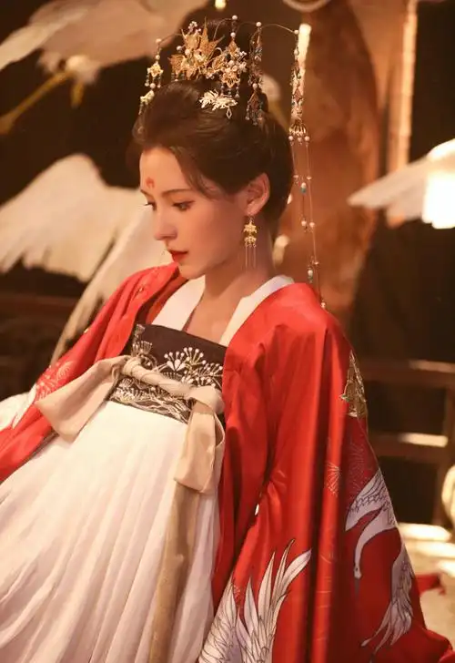 张予曦 逆水寒 古装