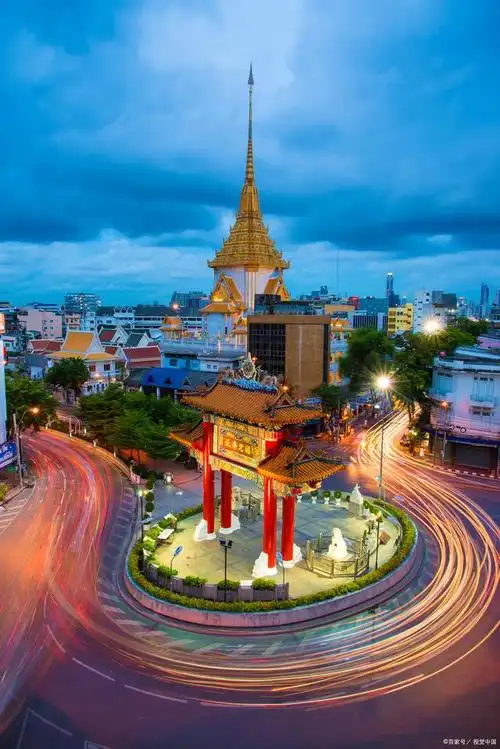 曼谷,泰国的首都,一个融合了古老传统和现代风貌的城市.
