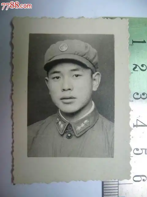 59式军装解放军