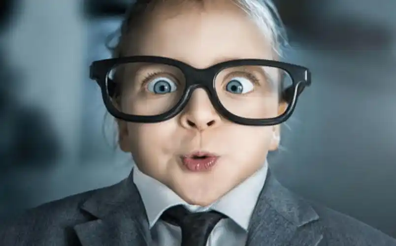 眼睛为什么会散光(小孩眼睛散光有可能彻底治愈吗)