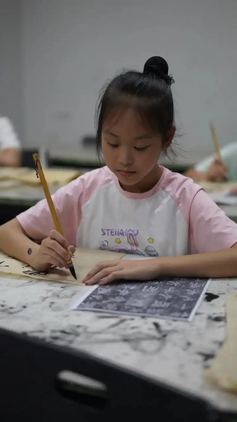 软笔.#少儿书法 #练字静心 #课堂随拍 #毛笔字 #书画教 - 抖音