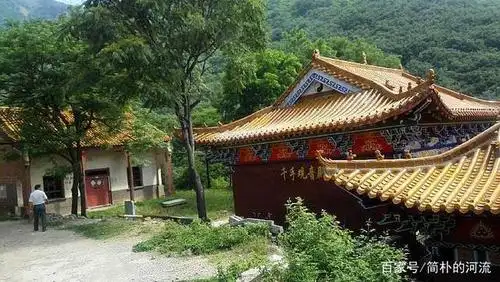 随笔小文:登方城小顶山