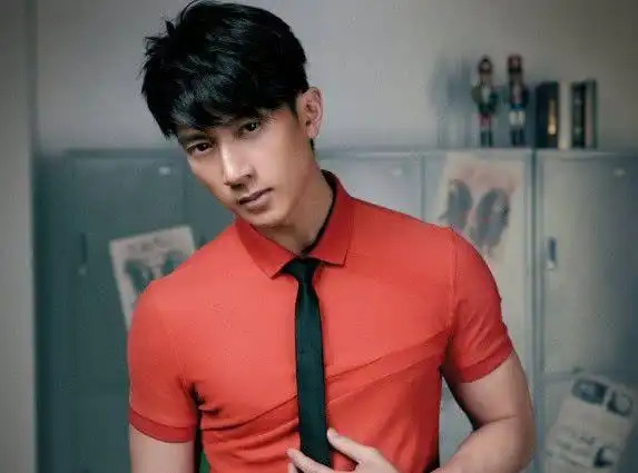 这些富二代明星为了不继承家业,出来拍戏挣钱,陈伟霆吴尊上榜