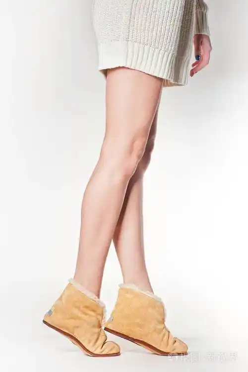 美丽的女性双腿照片-正版商用图片0wsau4-摄图新视界