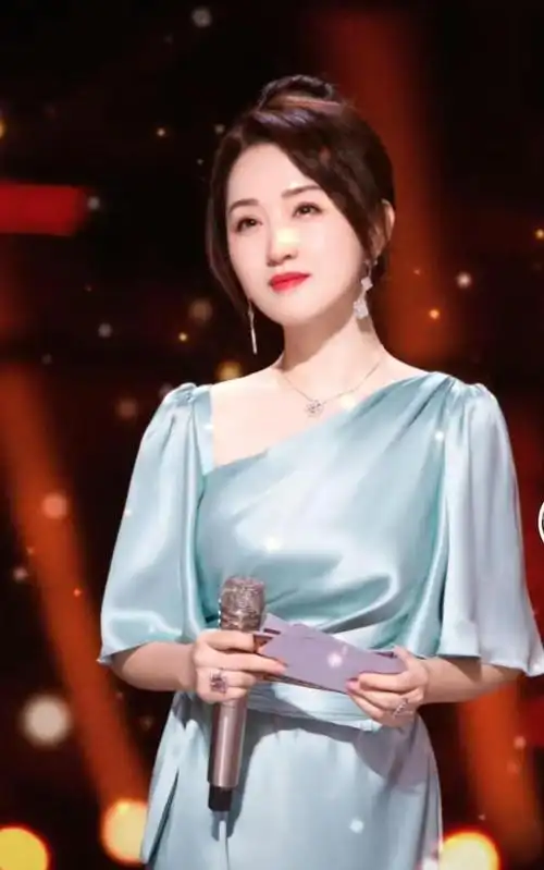 回顾杨钰莹与赖文峰分手25年后两个人的人生轨迹有何不同