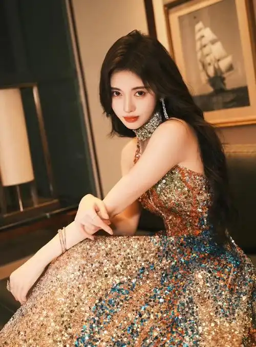 鞠婧祎背后的故事