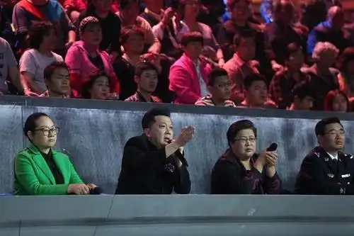 《等着我》倪萍发飙欲替老人掌掴不孝子 - 综艺 - 八卦娱乐网