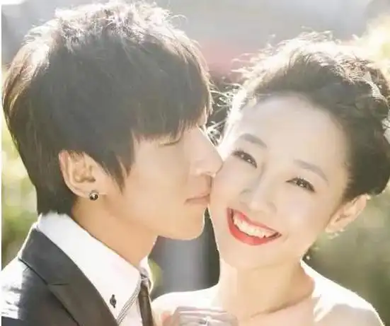 【06 刘恺威王鸥夜光剧本事件】2016年,刘恺威和王鸥在拍《莽荒纪》时