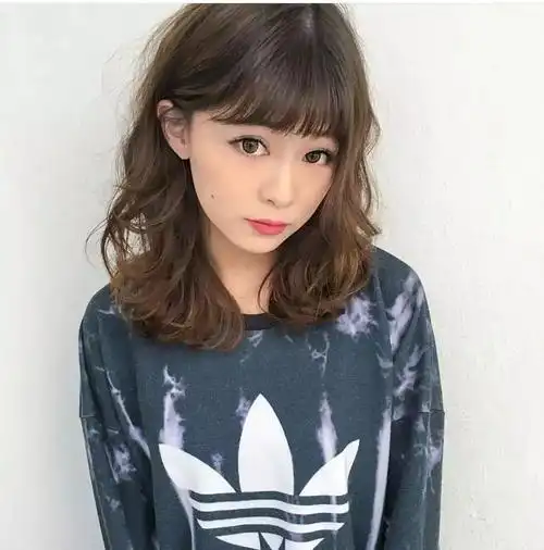 这个长度的卷发是百看不厌的!