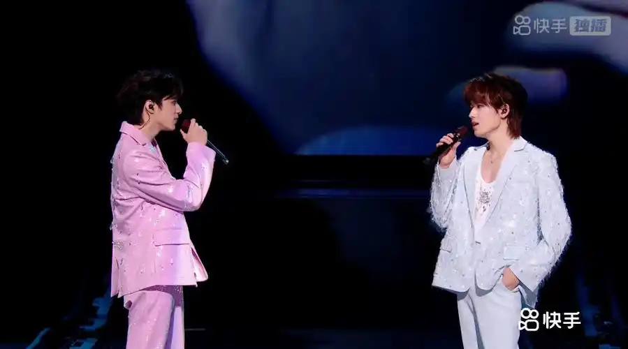 宋亚轩刘耀文 疲惫的爱##宋亚轩刘耀文合唱#《疲惫的爱》对视,对!