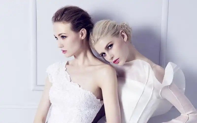 欧美美女模特玉兰花婚纱礼服图片高清壁纸