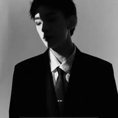 冷系好看男生帅气的很好看的头像_男生头像_美头网