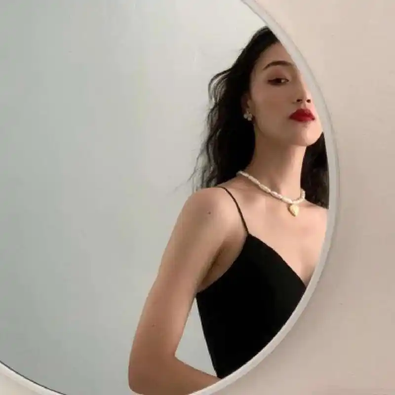 气质成熟的女生头像 气质成熟的女生头像