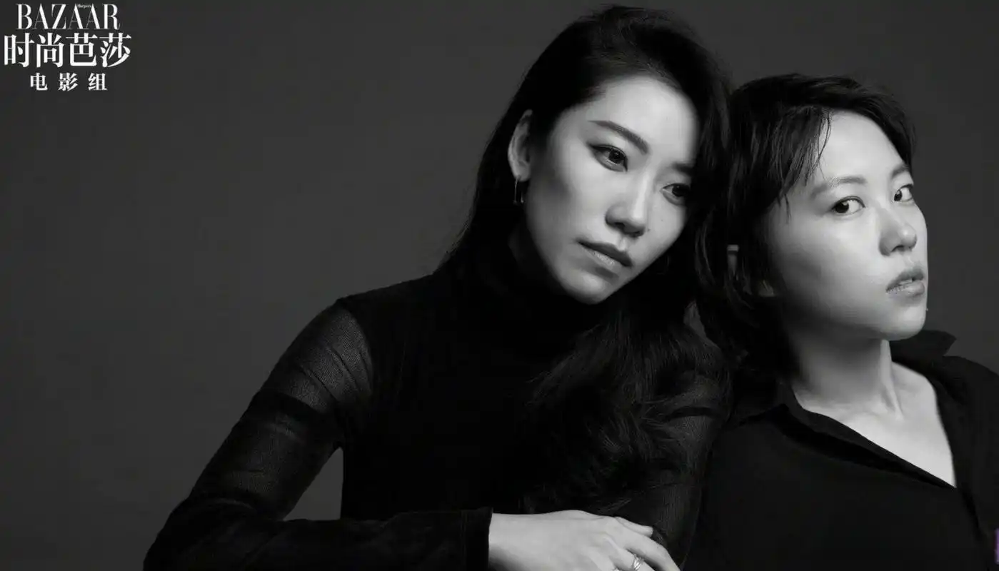 窦靖童和女友李孟桥在国外结婚了.