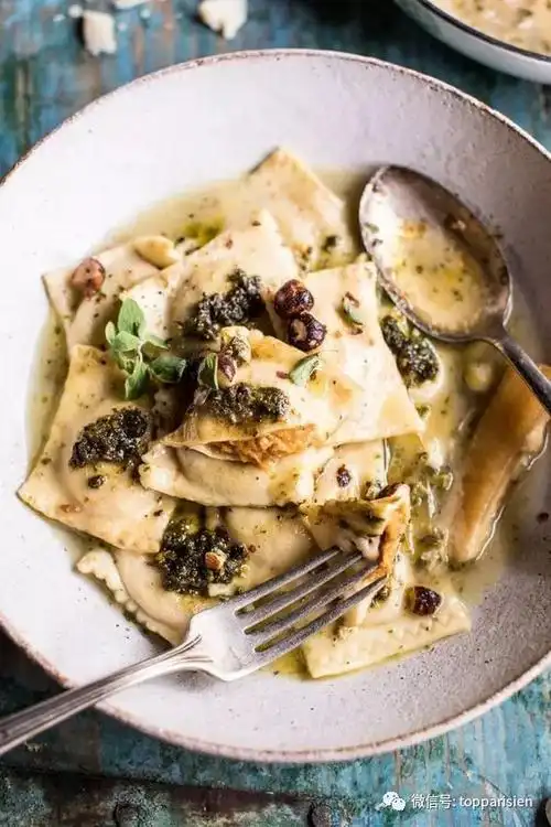 冬至姐在法国吃饺子