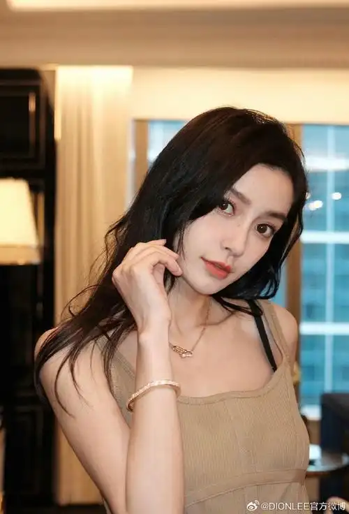 上装:罗纹吊袜带胸衣angelababy超话#angelababy