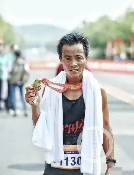 心情沉重:白银越野赛遇难者名单,最小25岁,最大59岁!