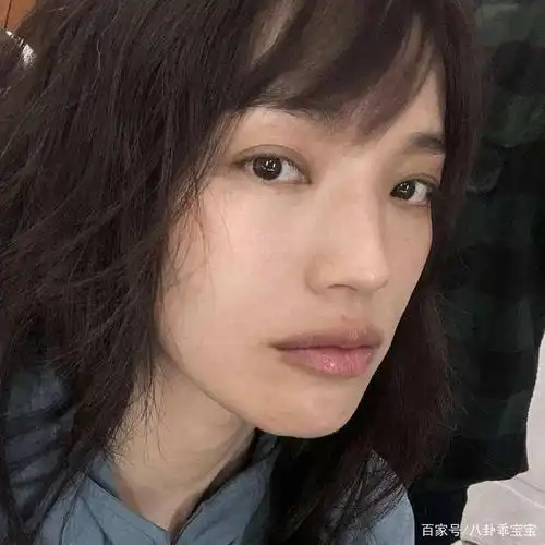 舒淇晒素颜自拍,脸黄 满脸雀斑却难掩女神气质