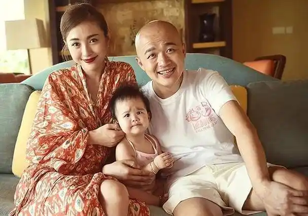 包贝尔:柳岩,你有完没完?_包文婧_因为_婚礼