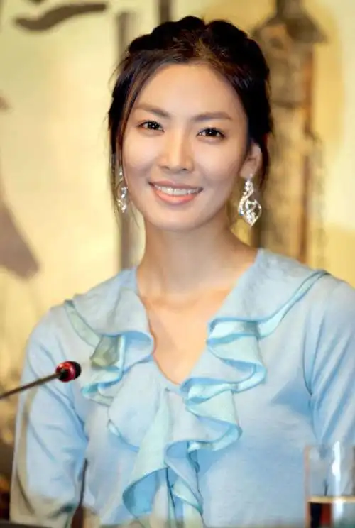 嫁给爱情金素妍拒嫁豪门闪婚奶狗李尚禹至今未有婚房住男方