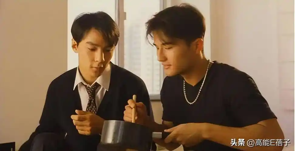 他曾出演过《美少年之恋》,《新警察故事》,《宝贝计划》等多部影视剧