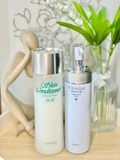 肤色还开始变的暗沉07后面入手了这款奥尔滨健康水乳#好用的水乳