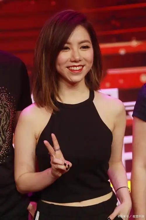 刷新了大麦网上女歌手的"最受期待"纪录