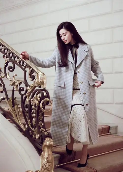 范冰冰白裙演绎冬日优雅复古风颇具恬静暖意