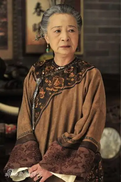 资料图片十月围城主角严敏求饰演李老太太