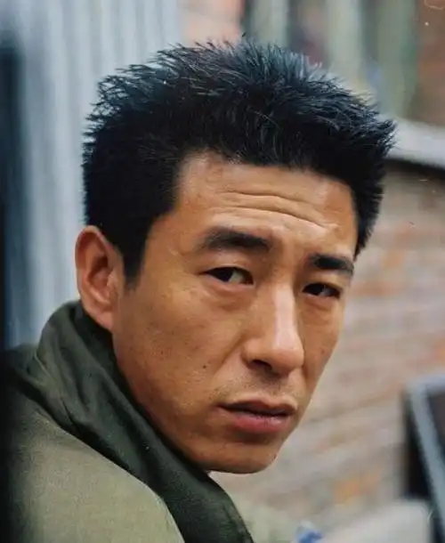 导演称他是"拾来的宝贝",到底有多牛?_张立