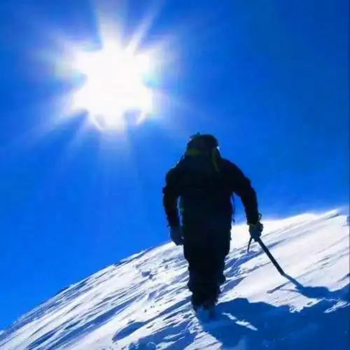 阳光正能量头像男 高清好看的阳光向上正能量男生头像图片_励志头像