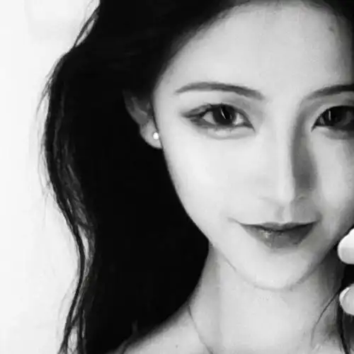 适合酷酷的女生头像,霸气冷酷无情的真人表情,我就是女王