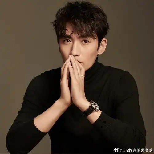 攒朱一龙好看的图