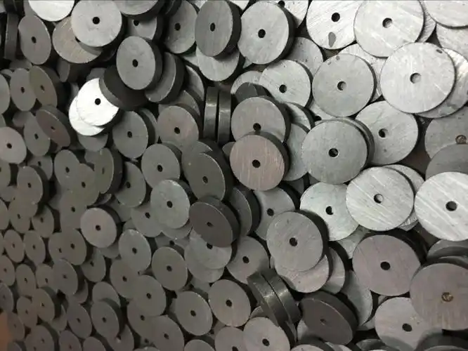 圆形带孔磁铁 小规格圆片 铁氧体圆饼