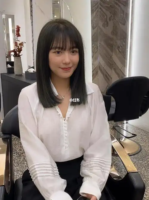 简单好打理剪完不会翻车的中长发6978