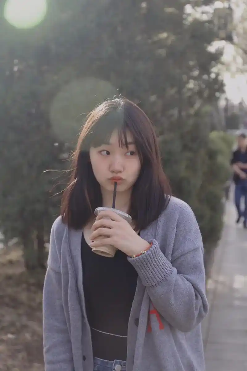 encore一组超级素颜真实的照片 好喜欢这个调调 #后海  - 抖音