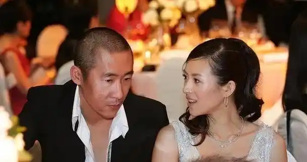 章子怡的惊人行动:周一围还未亲,她却毅然张口!