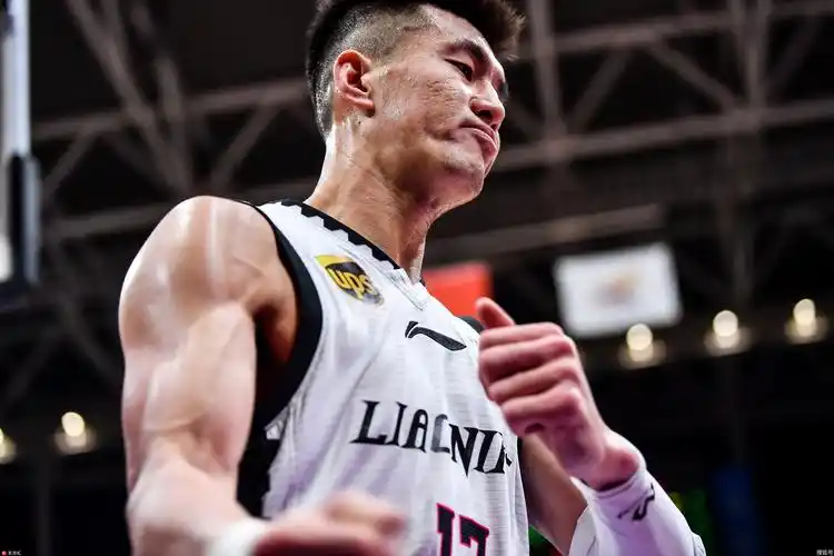 郭艾伦22 7 吃t 辽宁20分大胜江苏夺6连胜-搜狐大视野-搜狐新闻