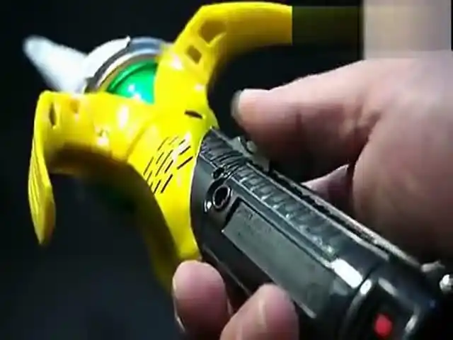 晴人转载:假面骑士铠武 巴隆dx香蕉枪 标清-母婴亲子视频-搜狐视频