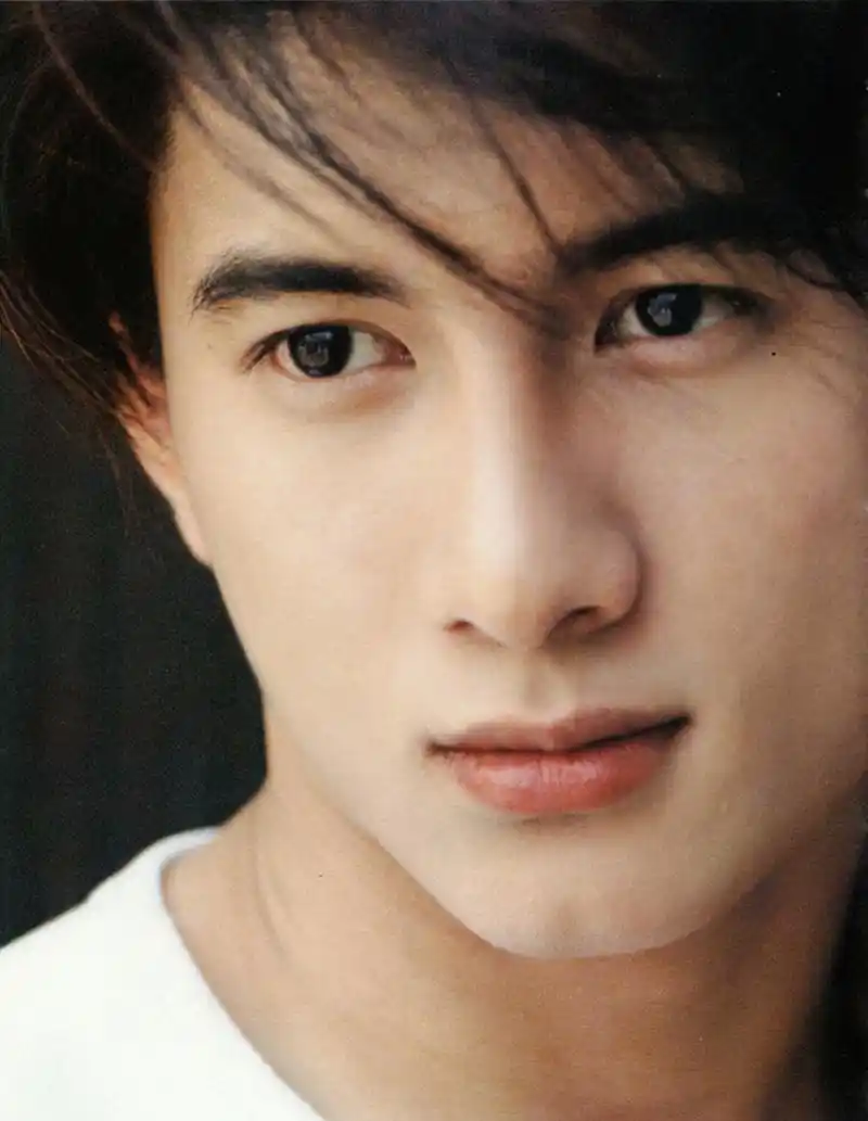 p>吴奇隆,1970年10月31日生于中国台湾省台北市,华语男歌手,演员